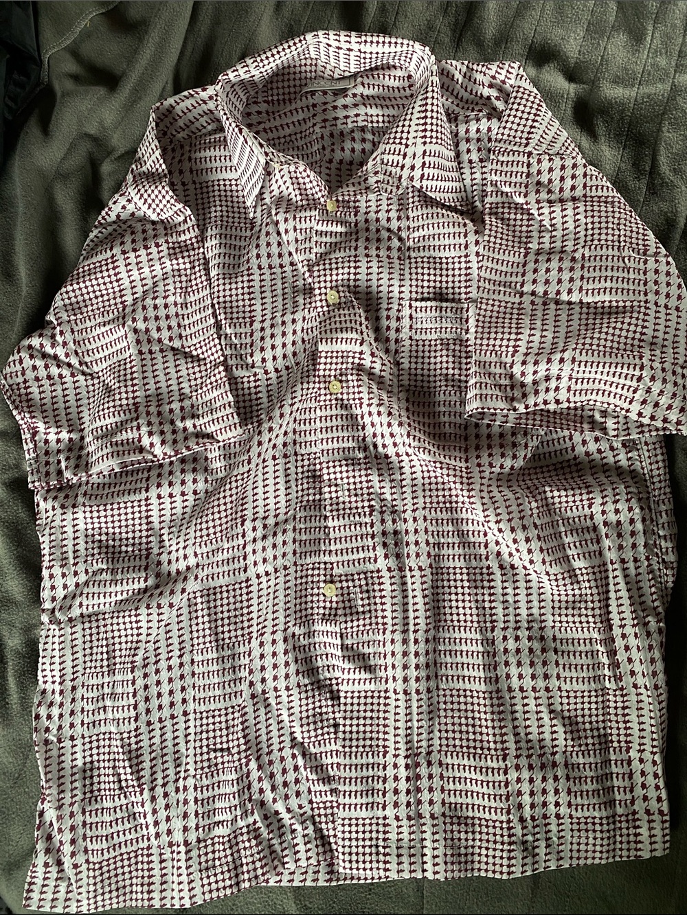 Vincent white & maroon button up